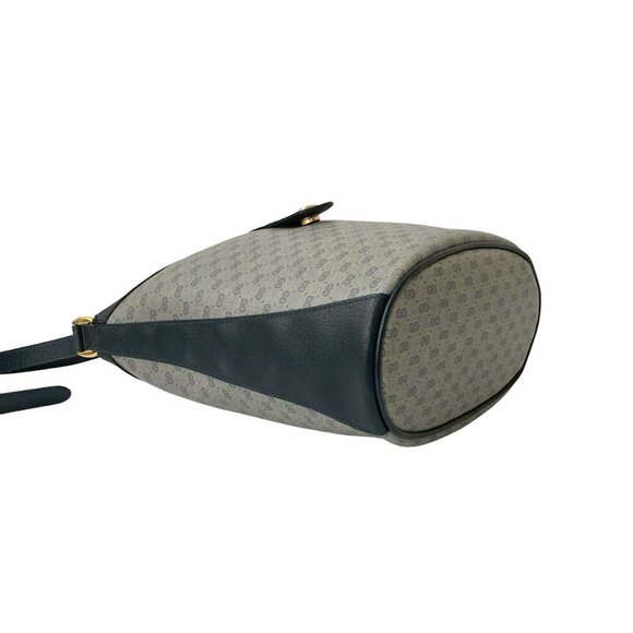 GUCCI Red Leather Shoulder Bag - Picture 7 of 10